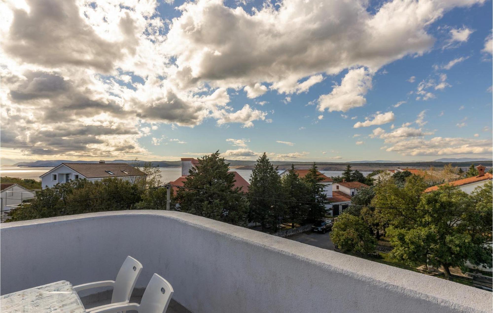 1 Bedroom Cozy Apartment In Jadranovo Exterior foto